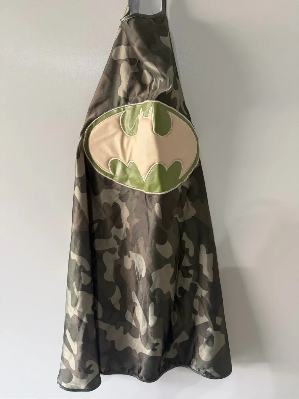 DC Comics Kids Camouflage Batman Cape - Green/Beige